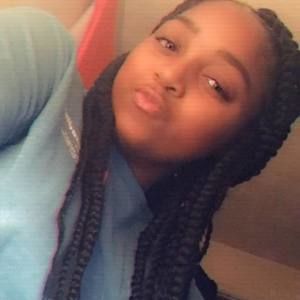 Meet your Posher, Darrylnekia